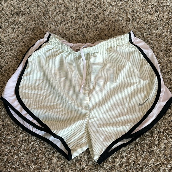 Nike Running Shorts - Picture 1 of 2